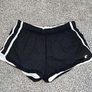 Zyia size S Training Day Mesh shorts - black